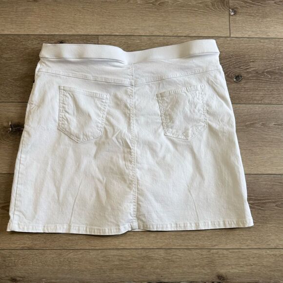 White Skort Size 16 Hearts of Palm - Picture 2 of 4